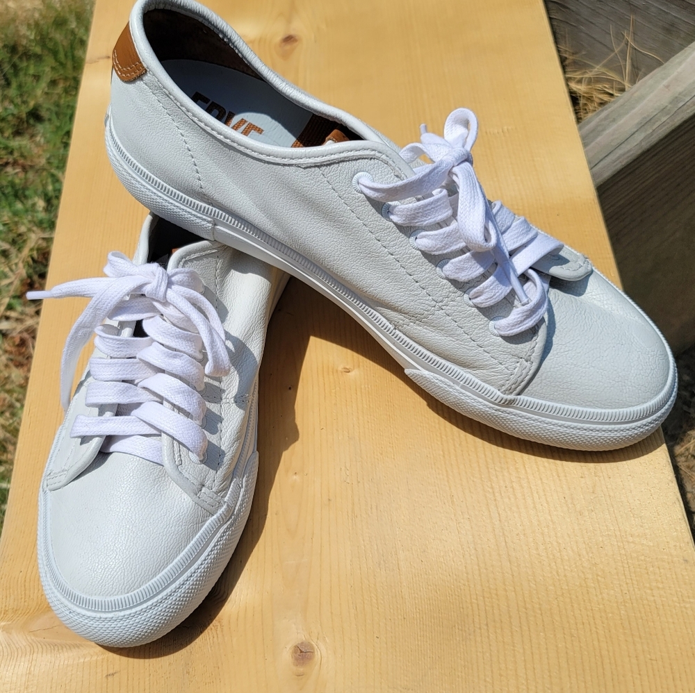 NEW Frye leather sneakers